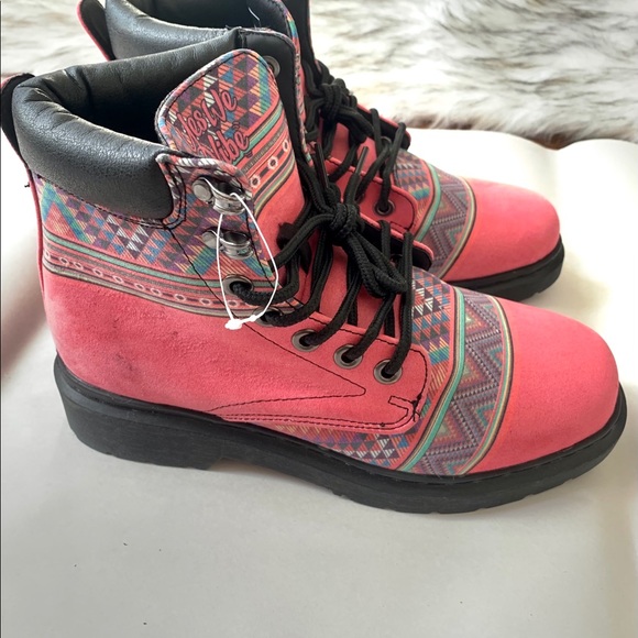 YES WE VIBE Shoes - SOLD YES WE VIBE unisex vegan boots shoes Wom 8